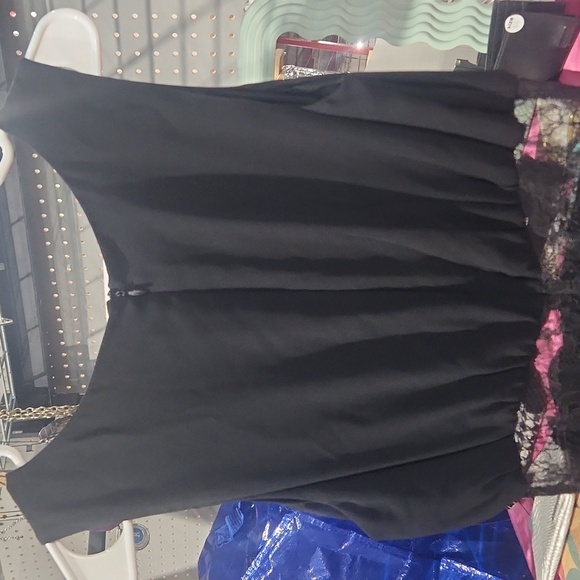 Black High-Low Lace Formal Dress by Forever 21 - Size Medium - Picture 7 of 8